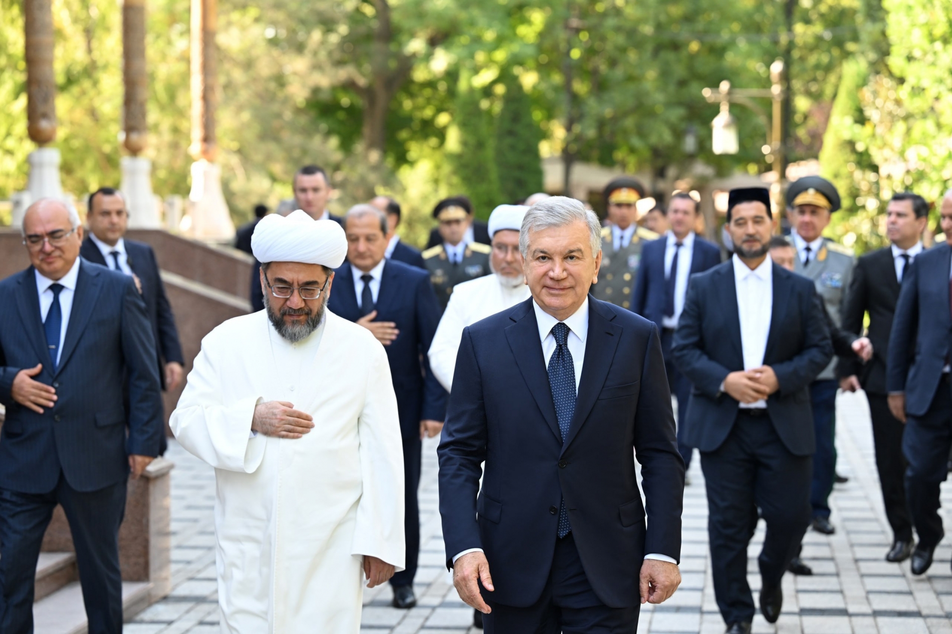 Shavkat Mirziyoyev qatag‘on qurbonlari xotirasini yod etdi