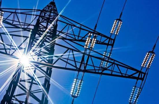 Anomal issiq fonida O‘zbekistonda elektr iste’moli va ishlab chiqarish rekord darajaga yetdi