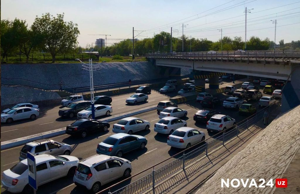 Fuqarolar nomiga avtomobil importini qisqartirish rejalashtirilmoqda